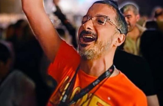 Metal müziğin neşesiydi: Müzik organizatörü Siyabend Süvari yaşamını yitirdi