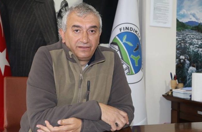 Fındıklı Belediye Başkanına yumruklu saldırı