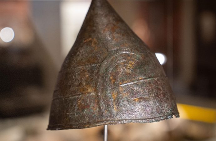 Urartu’nun mühürlü hazinesi Ayanis’te gün yüzüne çıkarılıyor