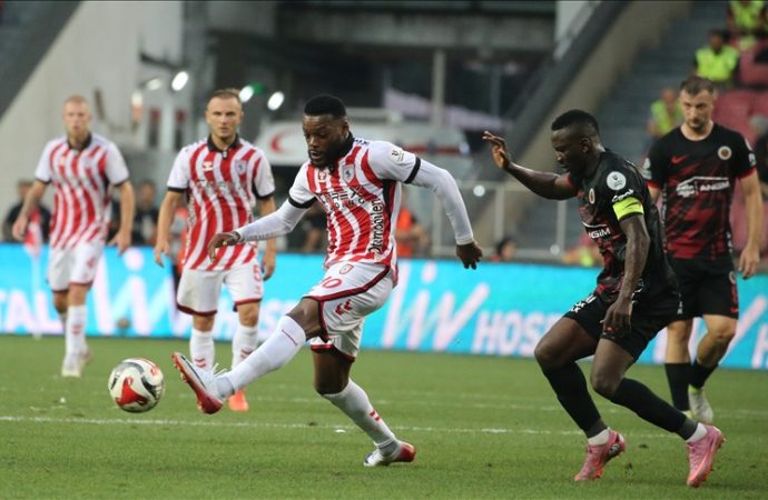 Samsunspor lige kaldığı yerden hızla geri döndü