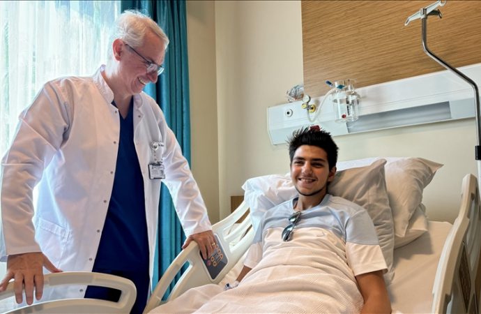 Sekiz yaşında ölen çocuğun karaciğeri 14 yaşındaki Abdülkadir’i yaşama bağladı