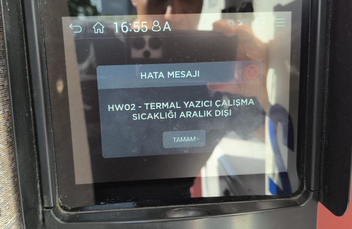 Akaryakıt istasyonunda pompa sistemi sıcaktan kendini kapattı