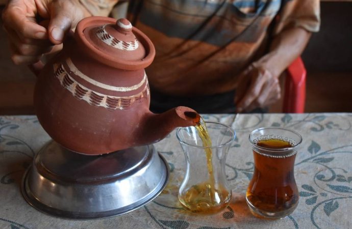 Sırrı 46 yıllık usta açıkladı: Lezzetli çayın formülü bu demlikte