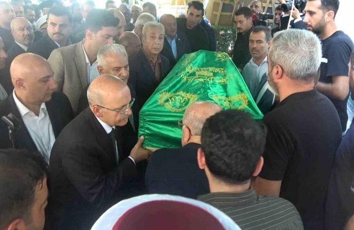 Mehmet Şimşek’in ağabeyi Nazmi Şimşek Yalova’da defnedildi