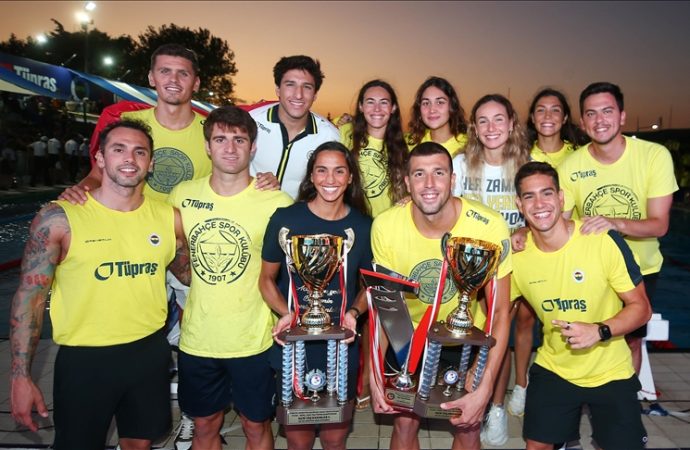 Fenerbahçe Kulüpler Arası Uzun Kulvar Yüzme Şampiyonası’nda 5 kupa kazandı