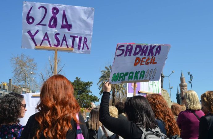 Kadın örgütleri bakanın boşanma formülüne tepkili: Şiddetin arabulucusu mu olur