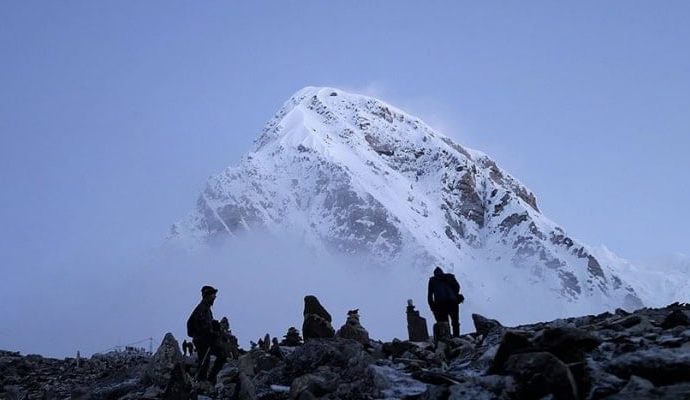 Everest’e tırmanma ücretine zam geldi
