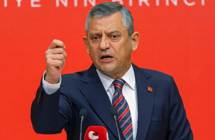 Özgür Özel o açıklamayı yaptı: Mücahit Birinci ‘Bu ifadeyi imzala, 2 milyon dolar ver, tıpış tıpış çık’ dedi!