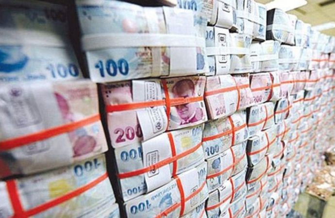 Bütçe açığı 1 trilyonu aştı