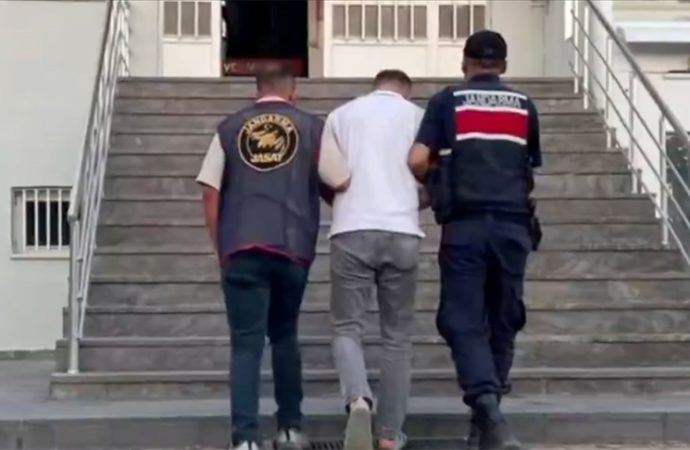 29 ilde FETÖ operasyonu: 49 kişi gözaltında