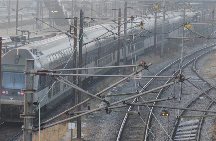 Danimarka’da tren raydan çıktı: Bir kişi öldü