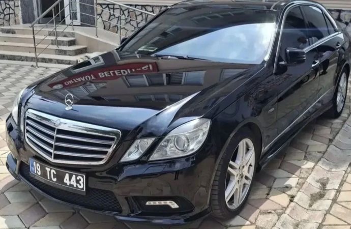 Tepki gelince lüks makam aracını satışa çıkardı: 3.25 milyon getirene vereceğim