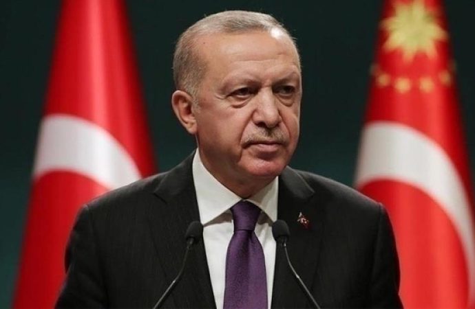 Erdoğan 17 Ağustos Depremi kurbanlarını andı: Acısını hâlen yüreğimizde hissediyoruz