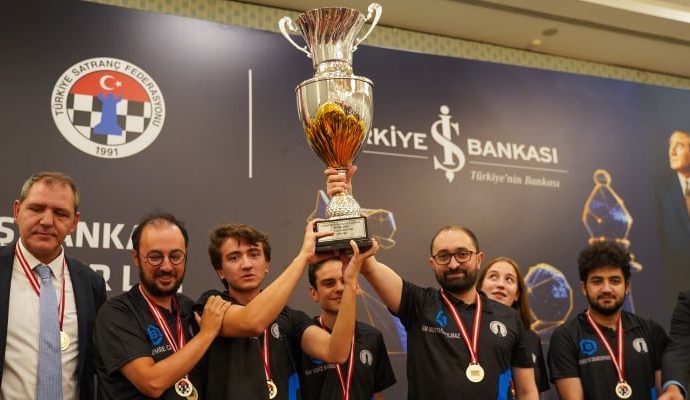40 bin hamle yapılan İş Bankası Satranç Süper Ligi’nde şampiyon Bayegan Pendik