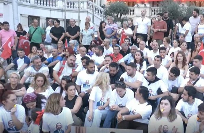 Beyoğlu’nda İnan Güney için oturma eylemi