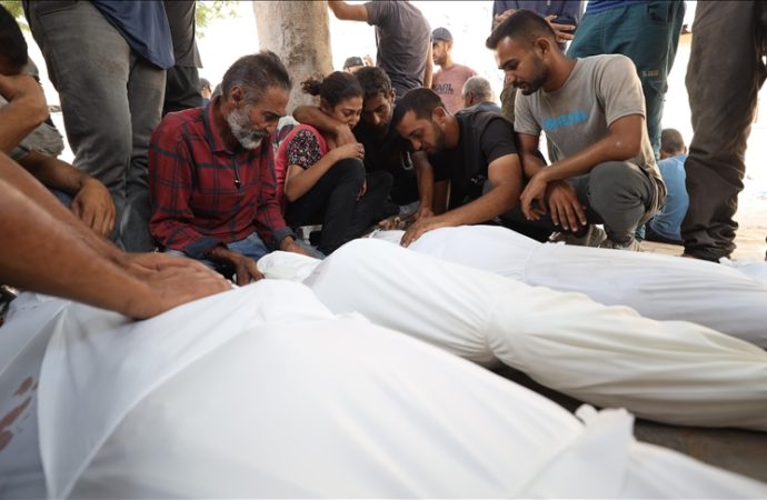 İsrail’in Gazze’ye sabah saldırısı: 33 Filistinli yaşamını yitirdi