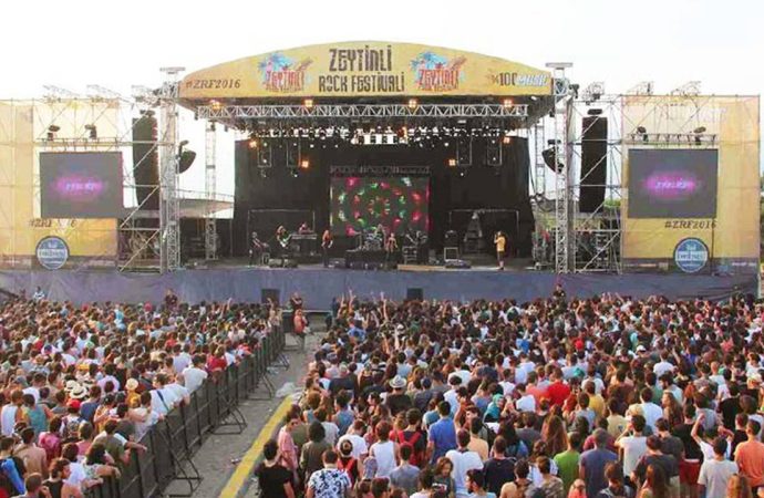 İstanbul’a taşınmıştı: Zeytinli Rock Festivali’ne yine de izin yok!