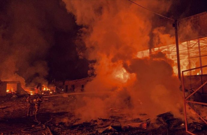 Buluşma öncesinde büyük saldırı: Rusya Ukrayna’yı 570 İHA ve 40 füzeyle vurdu