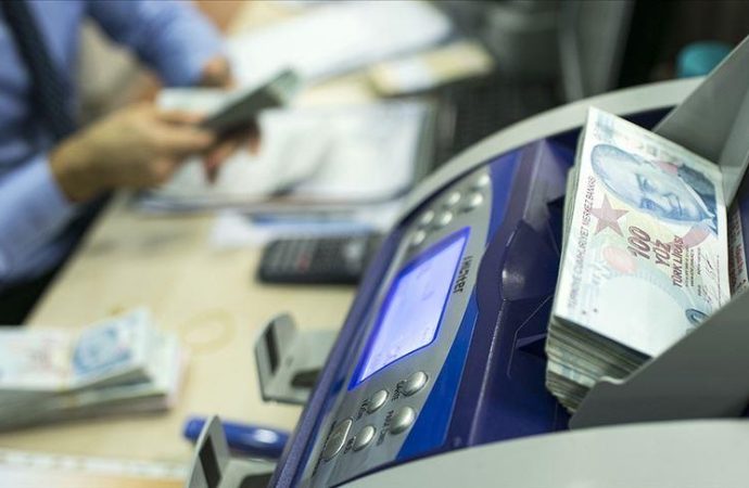 En büyük 10 banka, ilk altı ayda 305 milyar lira kar elde etti