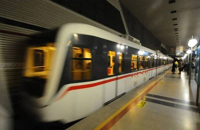 30 Ağustosta üç büyük şehirde ulaşım ücretsiz