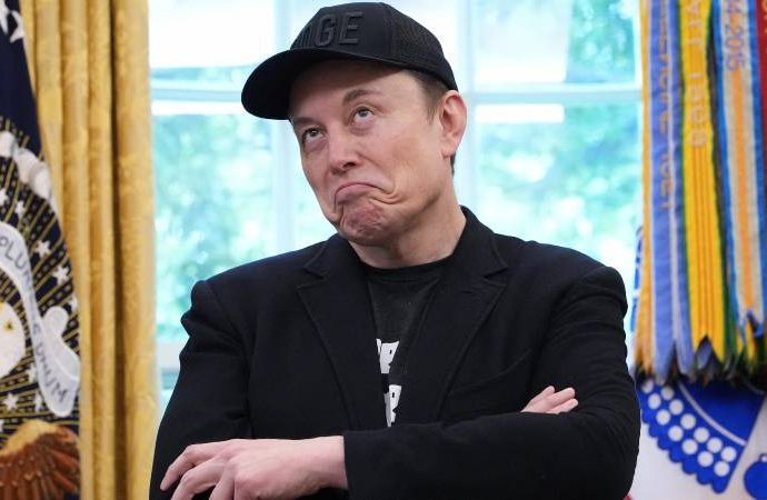 Musk’tan Apple ile OpenAI’a dava