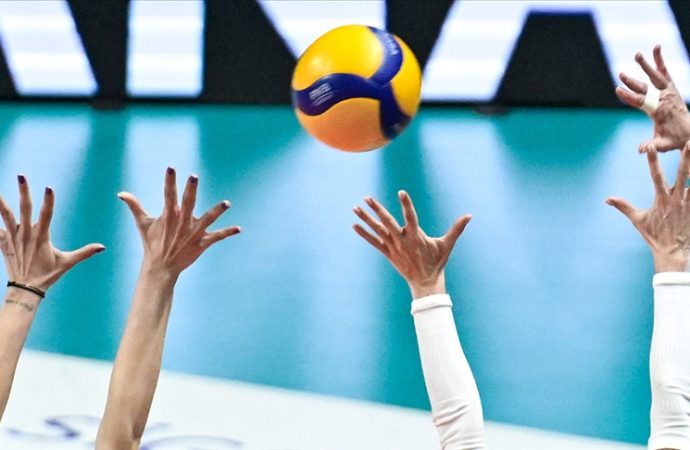 Voleybolda Sultanlar ve Efeler Ligi bir hafta geç başlayacak