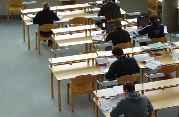 Aynı üniversitede aynı bölüme yerleşen iki adayın başarı sıralaması farkı 1 milyon 710 bin