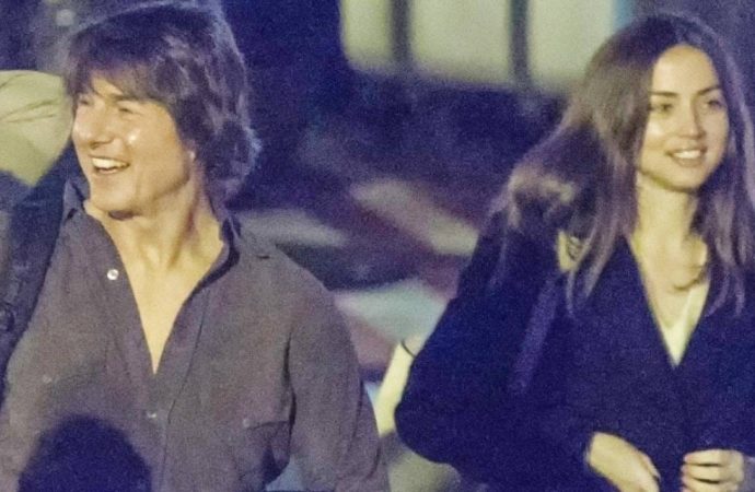 Tom Cruise’dan Ana de Armas’a sözleşme şartlı evlilik teklifi