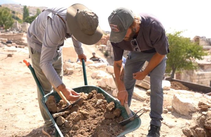 Burdur’u ayağa kaldıracak keşif: Üçüncü büyük odeon olacak