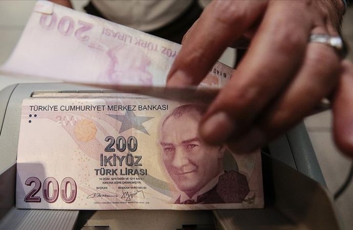 Memur ve memur emeklisi sevinemedi: Zam sadece yüzde 11 oldu