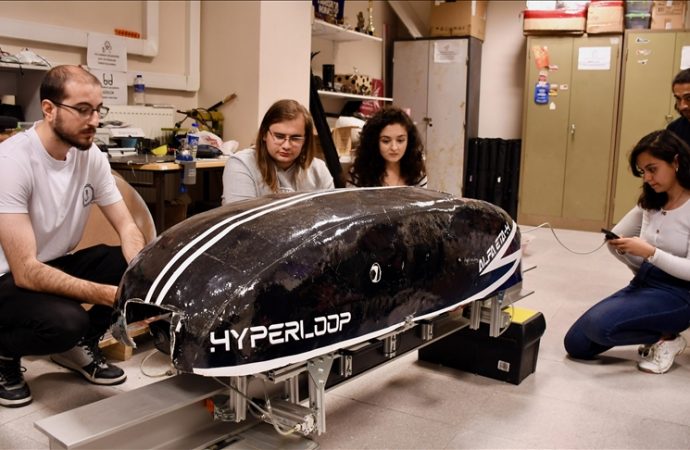 Hyperloop: Geleceğin ulaşım teknolojisi TEKNOFEST’te test ediliyor