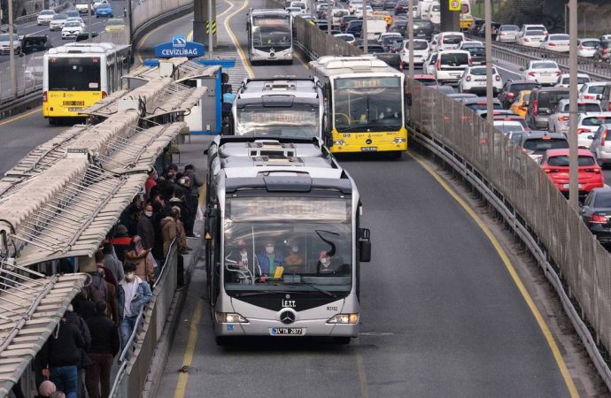 İBB duyurdu: 30 Ağustos’ta toplu ulaşım ücretsiz