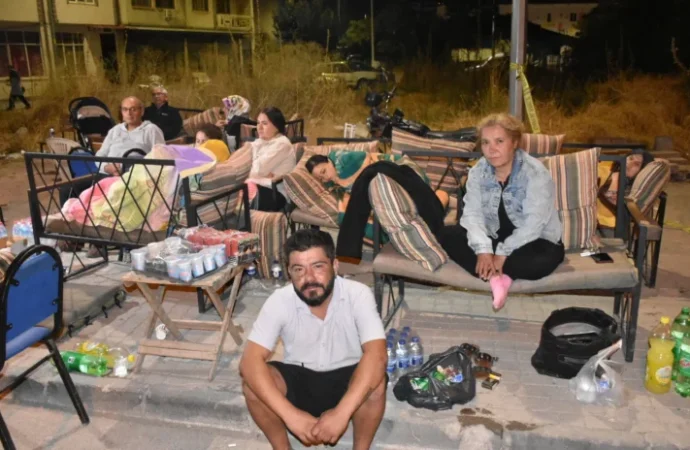 Depremden ders çıkarmak mı? Unutun onu…