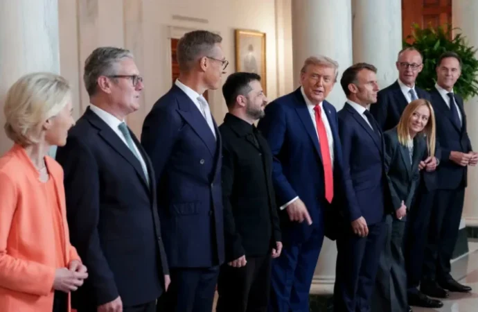 Putin Ukrayna’yı vurmaya devam ediyor, Trump da barış getirmeye uğraşıyor