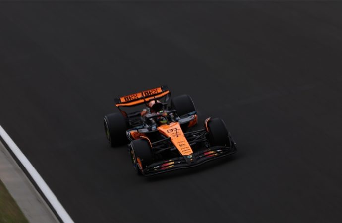 Formula 1 Hollanda Grand Prix’sini Oscar Piastri kazandı