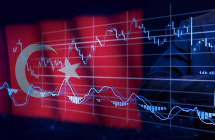 Ekonomi ikinci çeyrekte yıllık bazda beklentinin üstünde büyüdü: Yüzde 4,8