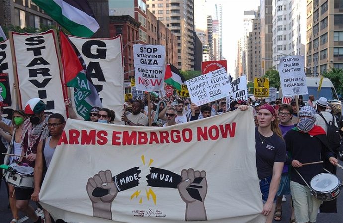 Anket: ABD’de Z kuşağının yüzde 60’ı İsrail’e karşı Hamas’ı destekliyor
