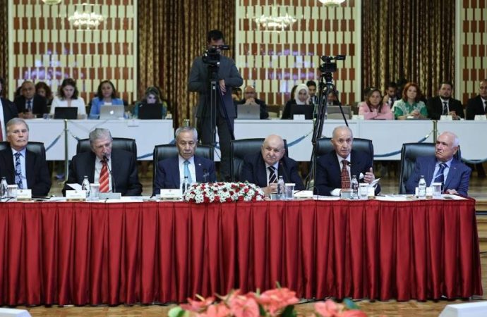MHP’li İzgi, Erdoğan’ı yeniden seçtirme formülü mü önerdi?
