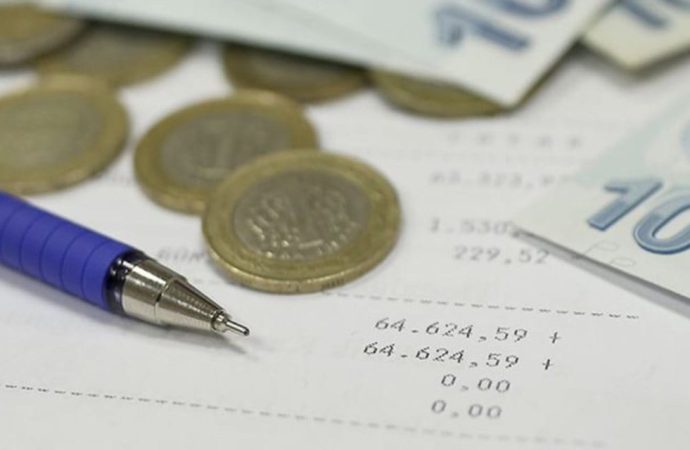 Sahte belgeyle 200 milyonluk arsalara çökecekti