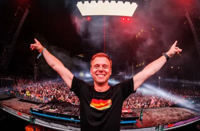 Armin van Buuren İstanbul’da konser verecek