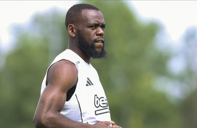 Beşiktaş Onana’yı Genoa’ya kiraladı