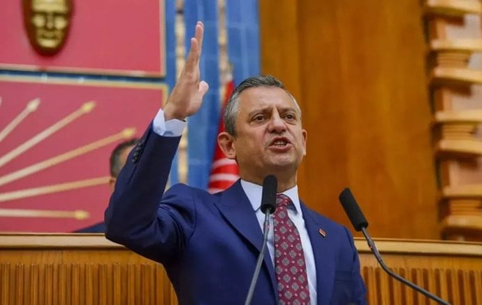 Özgür Özel: Daha önce 9 hakimin reddettiği kararı 10. hakime aldırttılar