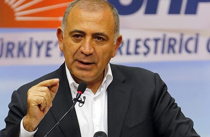 Gürsel Tekin: Göreve başladık, illa binaya gitmek şart değil