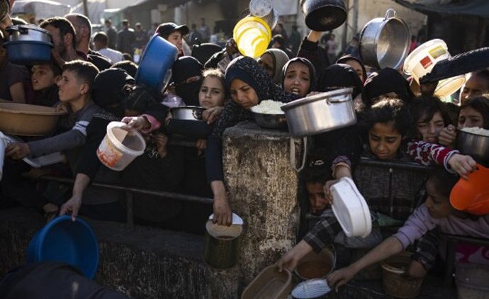 Gazze’de açlıktan ölenlerin sayısı 367’ye yükseldi