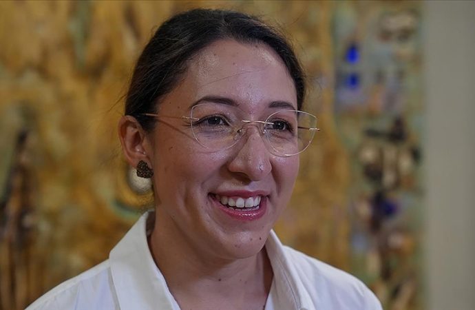 Kolombiyalı orkestra şefi Avila Ankara’da izleyiciyle buluştu