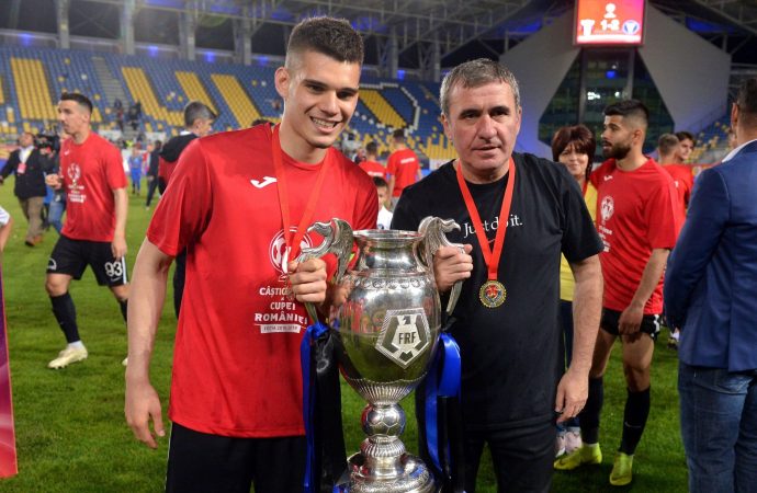Hagi’nin oğlu Ianis Hagi Süper Lig’e transfer oluyor
