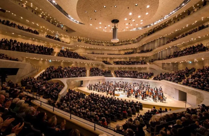 TUGFO konser turnesine Elbphilharmonie’de başladı