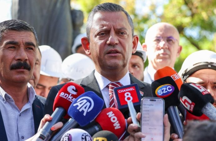 Özel ‘Kurultay Davası’ için resti çekti: Sizden korkan sizden beter olsun