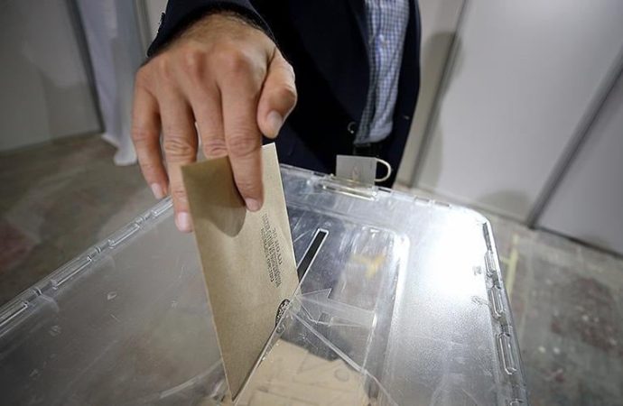 Almanya’da 7. aday da öldü: Pusulalar yeniden basılacak