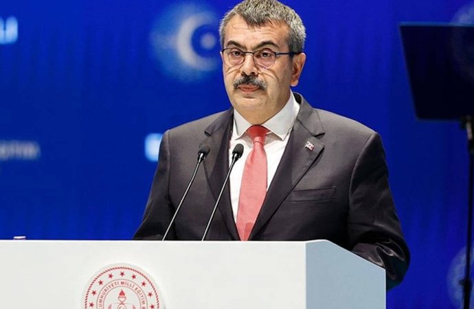 Zorunlu eğitim süresi kısalacak mı: Bakan Tekin ‘kararı aldığımızda paylaşırız’ dedi